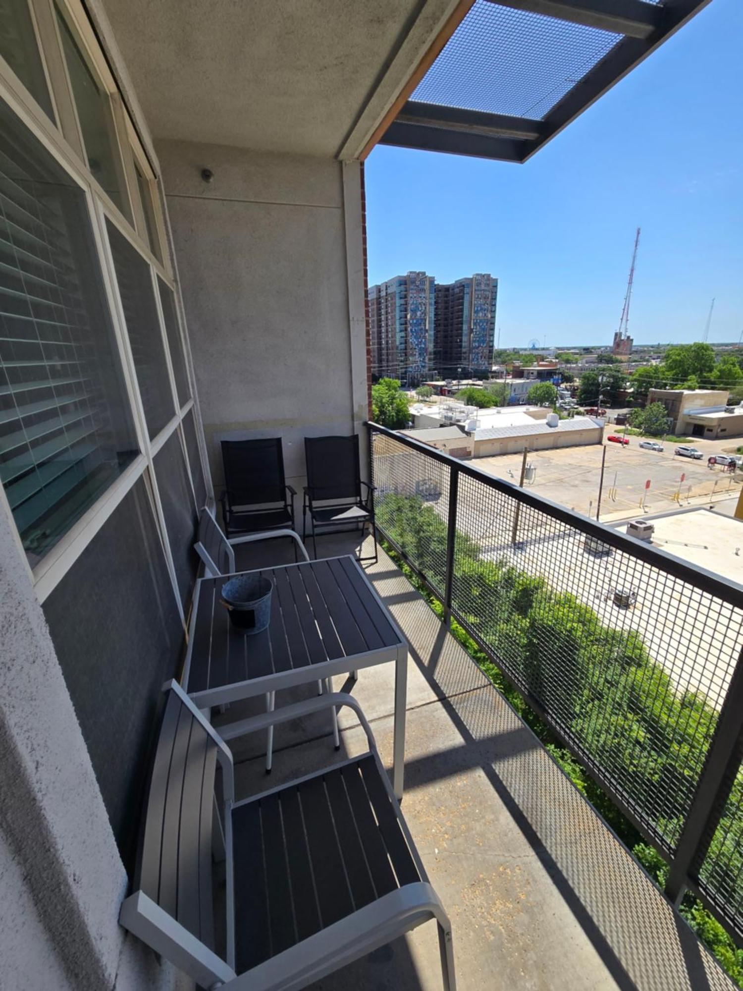 Appartement 2Bdrm/2 King Beds/1Air Mattress à Dallas Extérieur photo