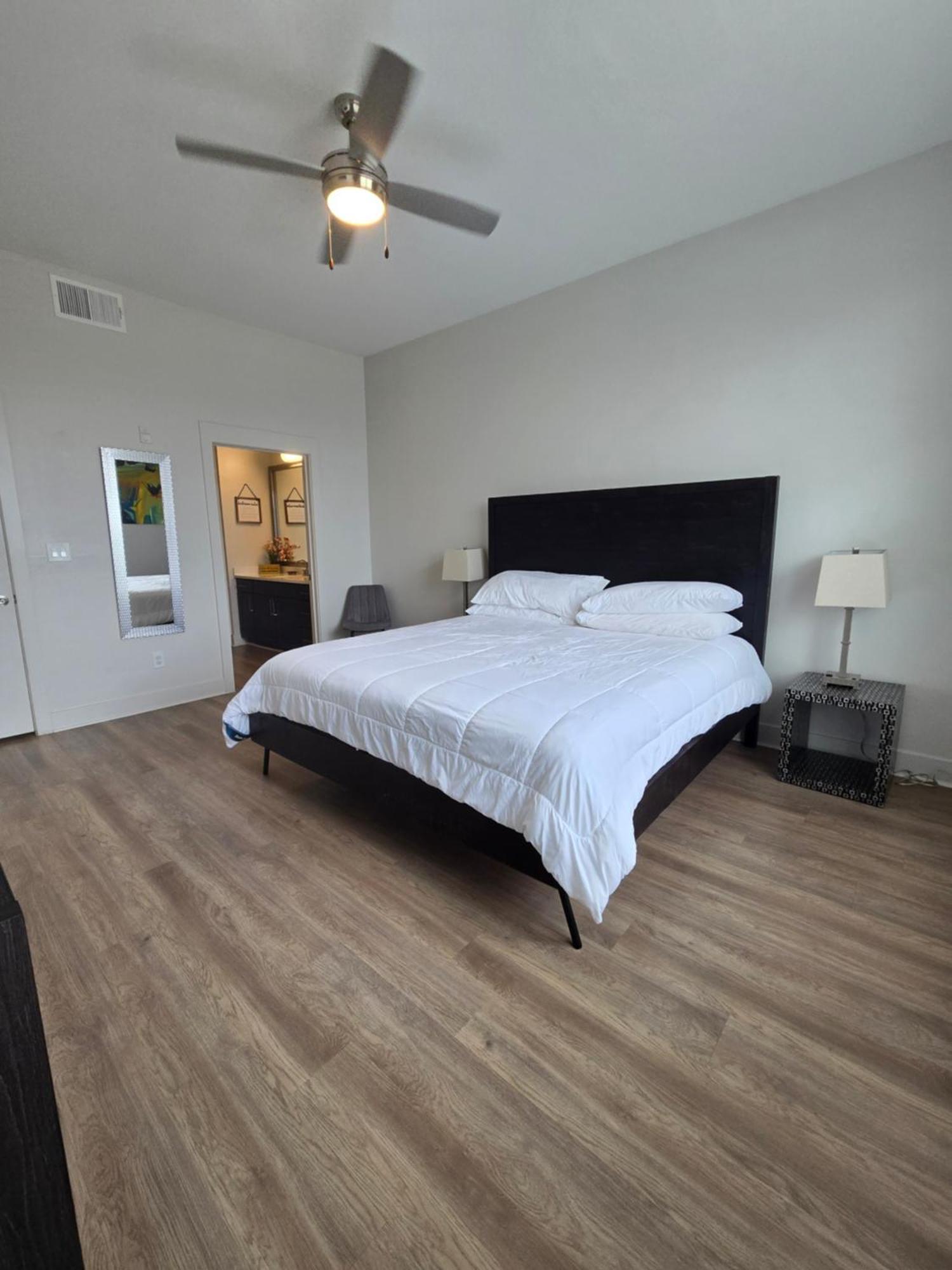 Appartement 2Bdrm/2 King Beds/1Air Mattress à Dallas Extérieur photo